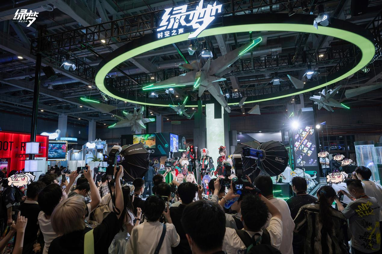 二次元ACT新游燃动BW2025《绿梦：时空之声》展台引爆现场试玩热潮